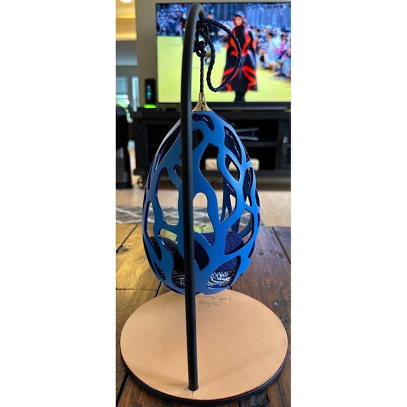 Louis Vuitton COCOON BY FERNANDO & HUMBERTO CAMPANA Miniature Chair in Blue - Picture 5 of 9